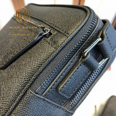 Túi đeo chéo nam Burberry