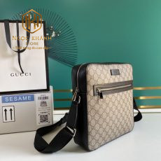 Túi đeo chéo nam Gucci