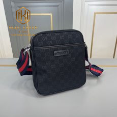 Túi đeo chéo nam Gucci