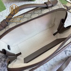 Túi đeo chéo nam Gucci