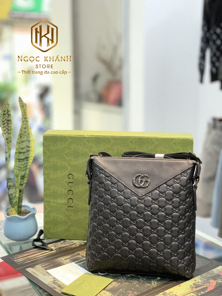 Túi đeo chéo nam Gucci