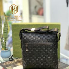 Túi đeo chéo nam Gucci