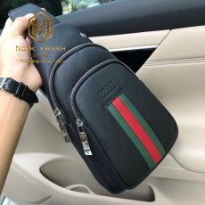 Túi đeo chéo nam Gucci