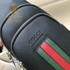 Túi đeo chéo nam Gucci