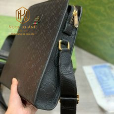 Túi đeo chéo nam Gucci