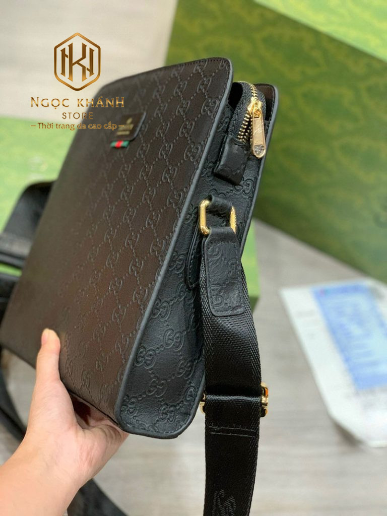 Túi đeo chéo nam Gucci