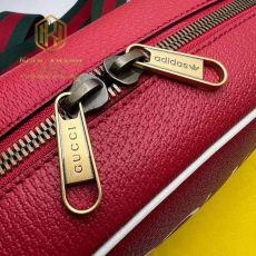 tui xach nu gucci x adidas small shoulder bag mau do hoa tiet chu trang 6