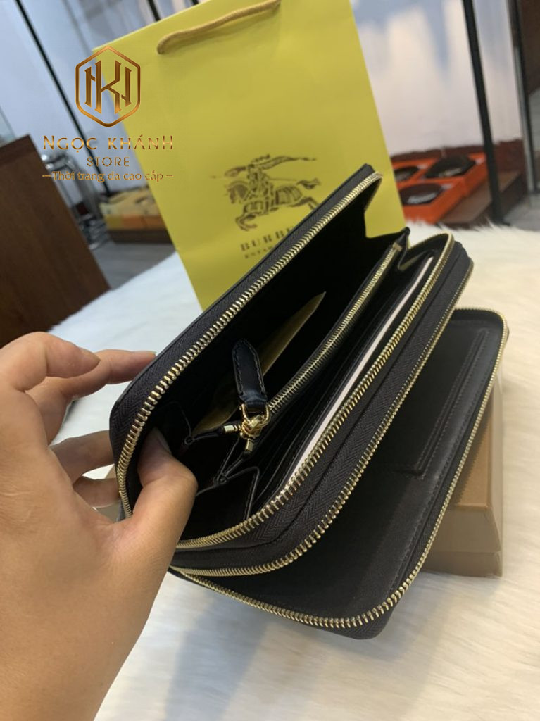 Ví nam Burberry cầm tay