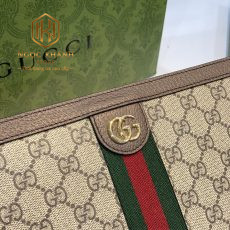 Ví nam Gucci cầm tay