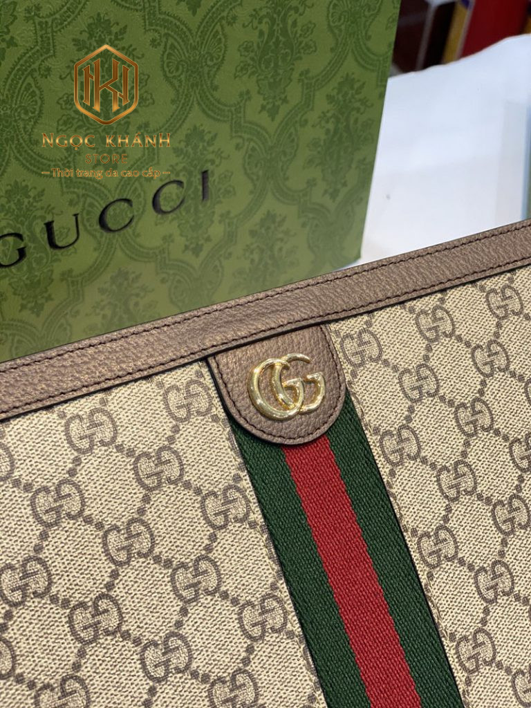 Ví nam Gucci cầm tay