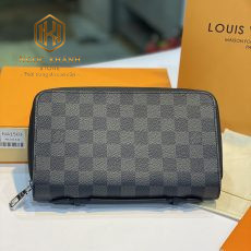 Ví nam Louis Vuitton cầm tay