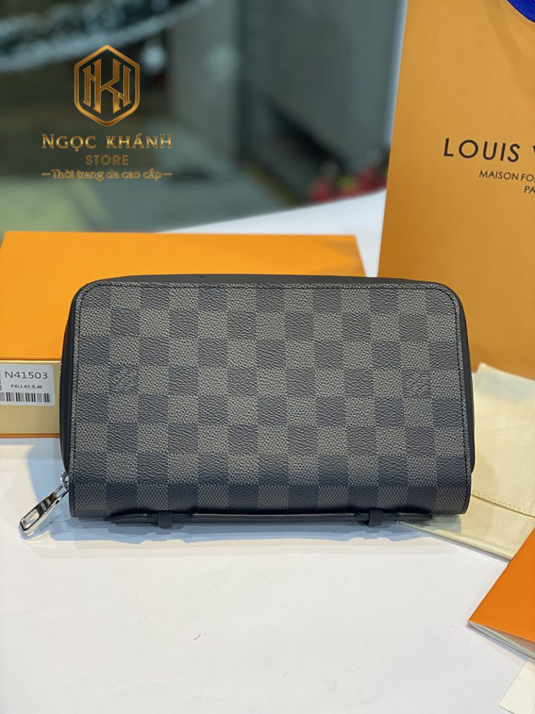 Ví nam Louis Vuitton cầm tay