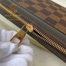 Ví nam Louis Vuitton cầm tay