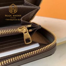 Ví nam Louis Vuitton cầm tay