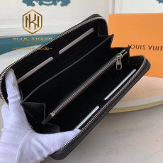 Ví nam Louis Vuitton cầm tay