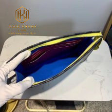 Ví nam Louis Vuitton cầm tay