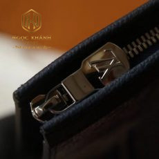 Ví nam Louis Vuitton cầm tay