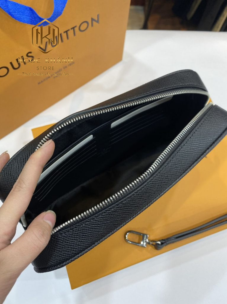 Ví nam Louis Vuitton cầm tay