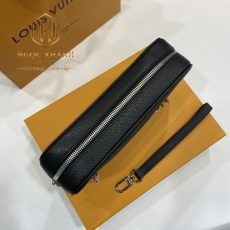 Ví nam Louis Vuitton cầm tay