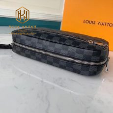 Ví nam Louis Vuitton cầm tay