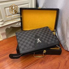 Ví nam Louis Vuitton