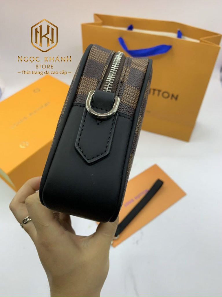 Ví nam Louis Vuitton cầm tay