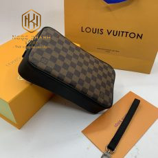 Ví nam Louis Vuitton cầm tay