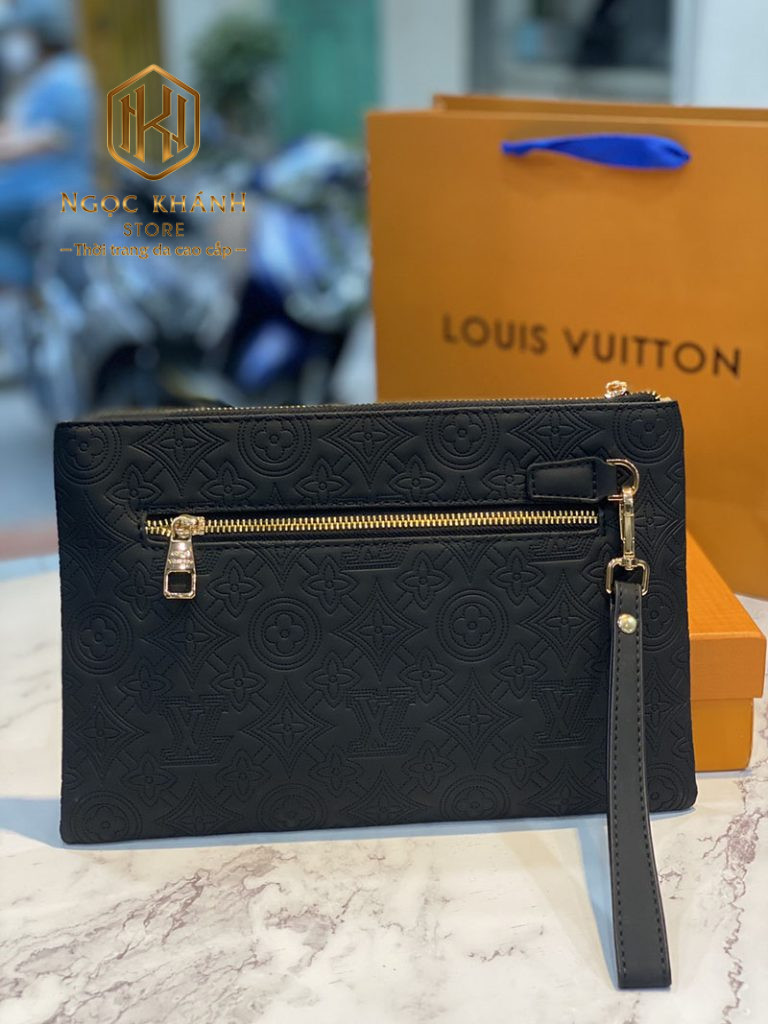 Ví nam Louis Vuitton cầm tay