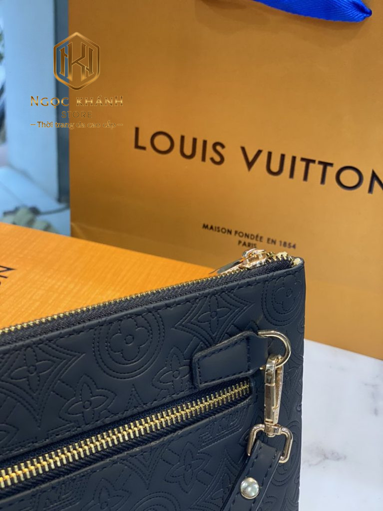 vi nam louis vuitton cam tay hoa tiet hoa chim vien caro xam 3