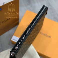 Ví nam Louis Vuitton cầm tay