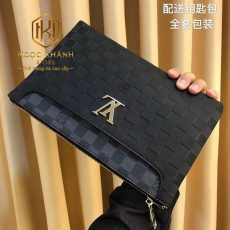 Ví nam Louis Vuitton cầm tay
