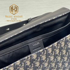 Túi đeo chéo Dior