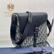 Túi đeo chéo Dior