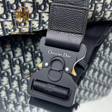 tui deo cheo dior lingot 22 hoa tiet logo chu den nap yen ngua3