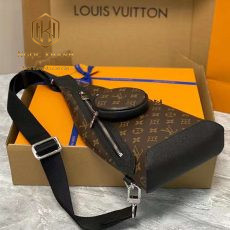 Túi đeo chéo Louis Vuitton