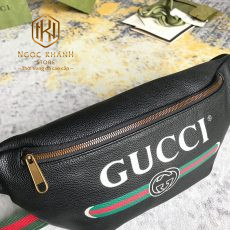 Túi đeo chéo nam Gucci