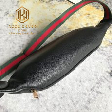 Túi đeo chéo nam Gucci