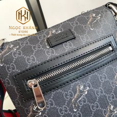 Túi đeo chéo nam Gucci