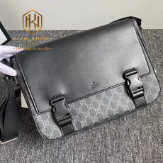 Túi đeo chéo nam Gucci