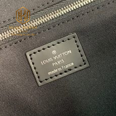 Ví nam Louis Vuitton