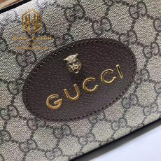 Túi đeo chéo nam Gucci