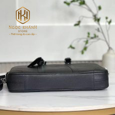 Túi xách nam Louis Vuitton màu đen