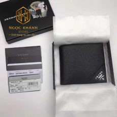 Ví nam Prada bỏ túi