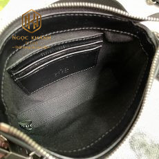 Túi đeo chéo nam Gucci