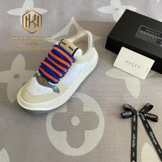 Giày nam Gucci màu be