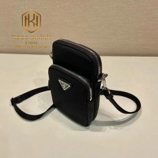 Túi đeo chéo nam Prada