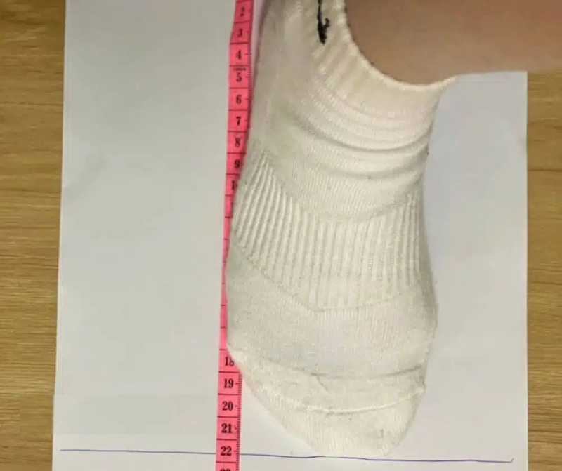 Bật mí cách chọn size giày thể thao nam chuẩn nhất (2024) 5 cách chọn size giày thể thao nam