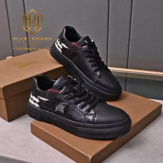 Giày nam Burberry màu đen