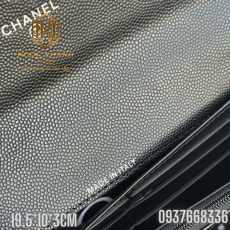 Vi nu Chanel gap dai da san mau den VCN03 3