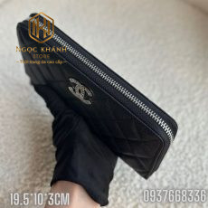 Vi nu Chanel khoa dai da san mau den VCN02